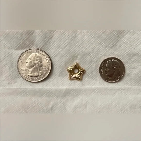 SOLID 14KT GOLD Textured Star Charm - Picture 7 of 13